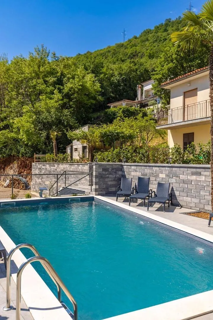 Villa With 6 Bedrooms And Heated Pool Moscenicka Draga Croatia
