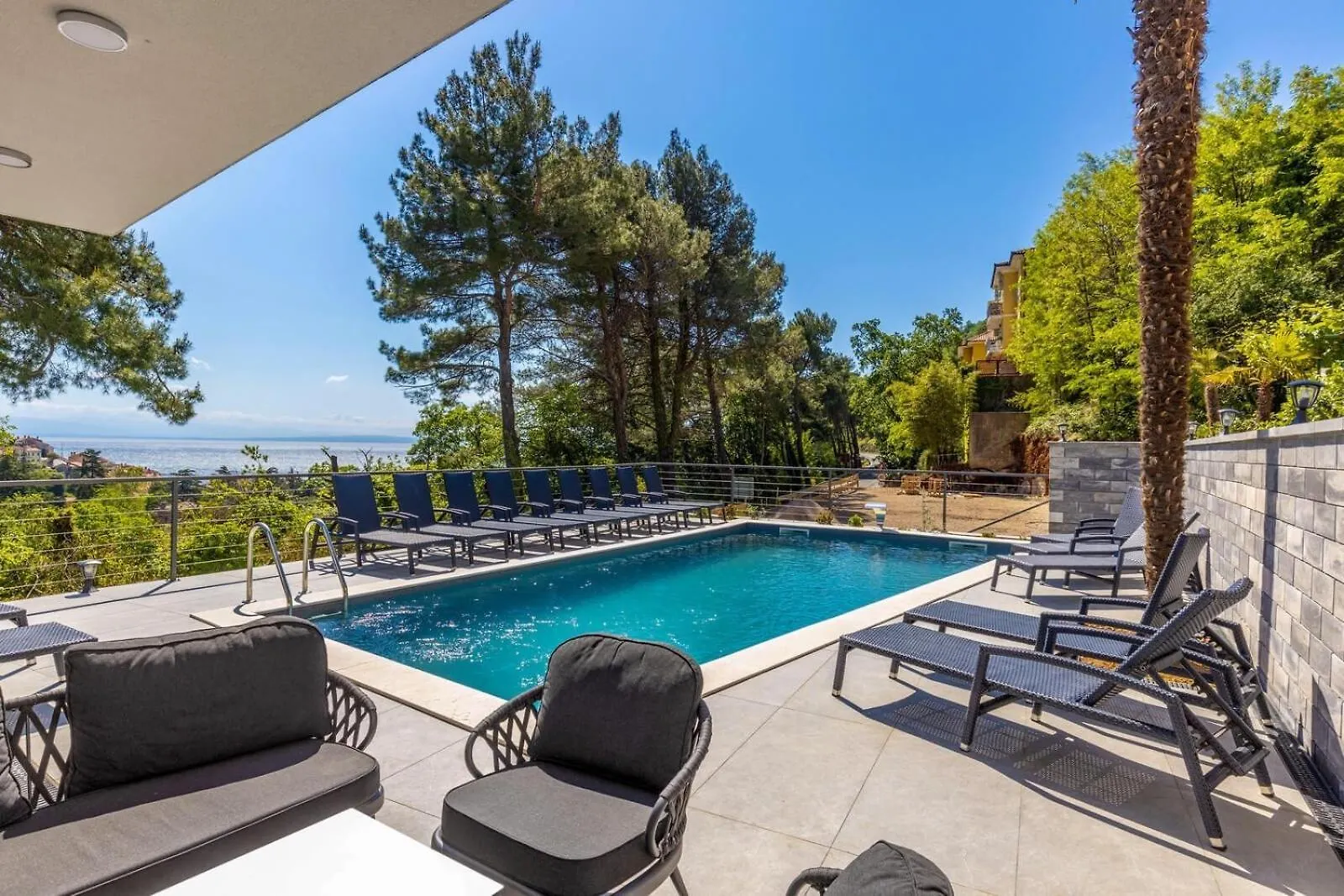 Villa With 6 Bedrooms And Heated Pool Moscenicka Draga