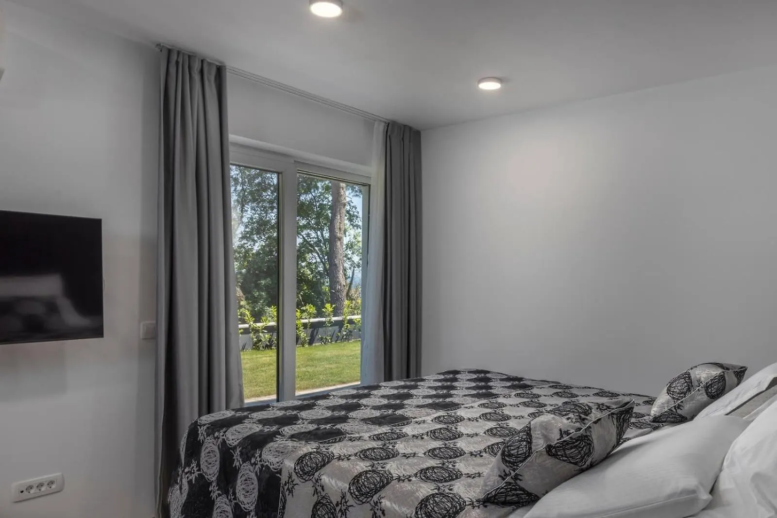 Villa With 6 Bedrooms And Heated Pool Moscenicka Draga