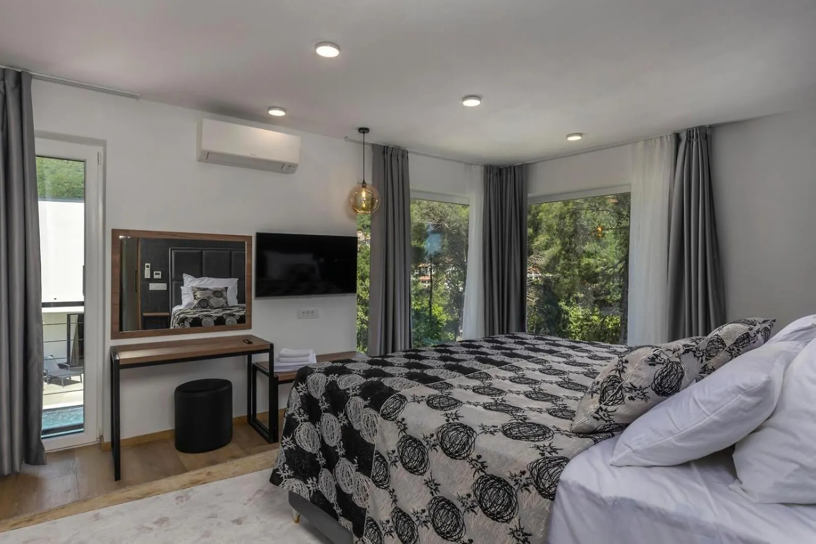 Villa With 6 Bedrooms And Heated Pool Moscenicka Draga Croatia