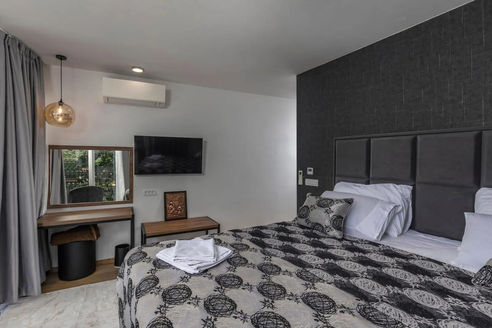 Villa With 6 Bedrooms And Heated Pool Moscenicka Draga 0*,  Croatia